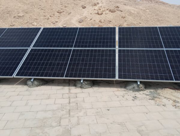 المنتدى المحلي ينظم زيارة ميدانية لمواقع استخدام الطاقة الشمسية بشمال سيناء